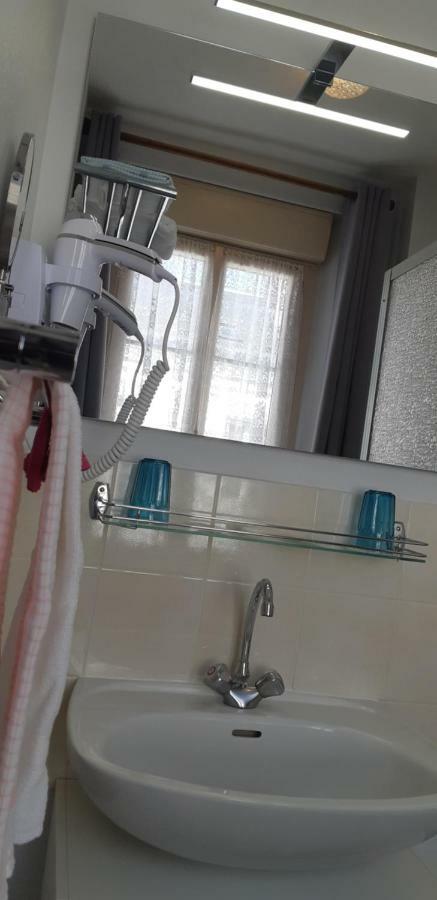 Logis Hotel Le Cor D'Argent Ngoại thất bức ảnh